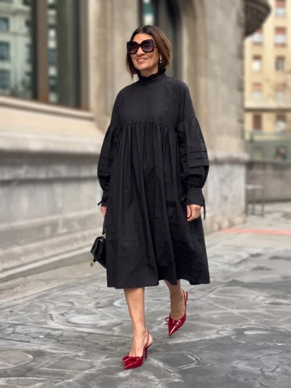 MARIELLE ALMELO Stokkelaar Black Long Sleeve High Neck Midi Dress